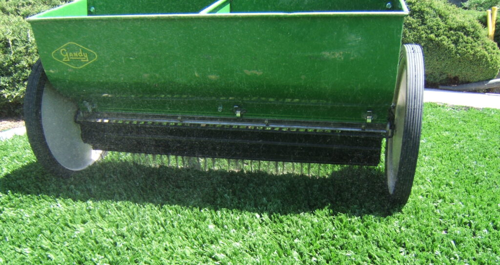 infill-for-artificial-grass-everything-you-need-to-know-turf